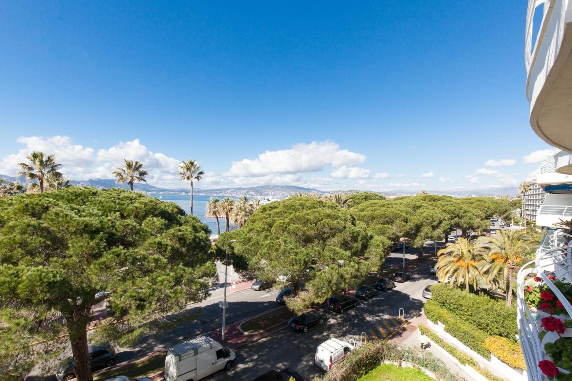 Апартаменты Sea View Cannes Croisette In Front Of The Sea Экстерьер фото